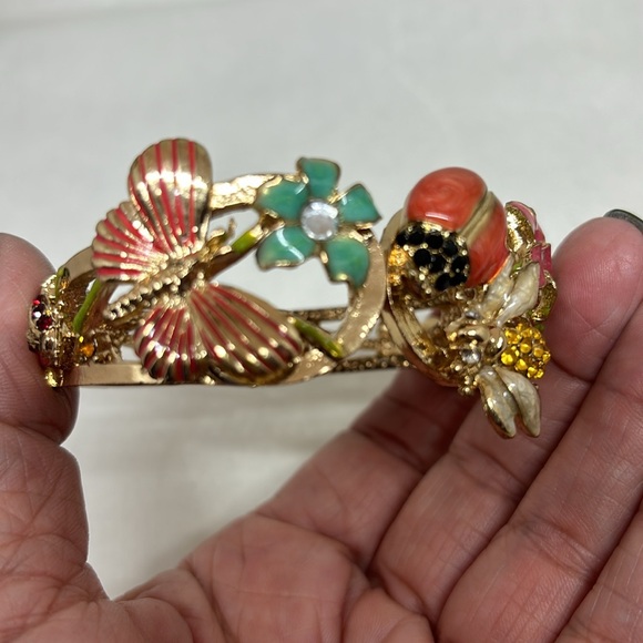 Adorable Coldwater Creek clamper bracelet - Picture 1 of 14